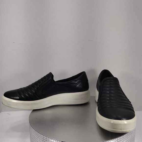 Ecco Black Slip-On Men\'s Shoes size 41/10.5 pre owned good condition main image 14